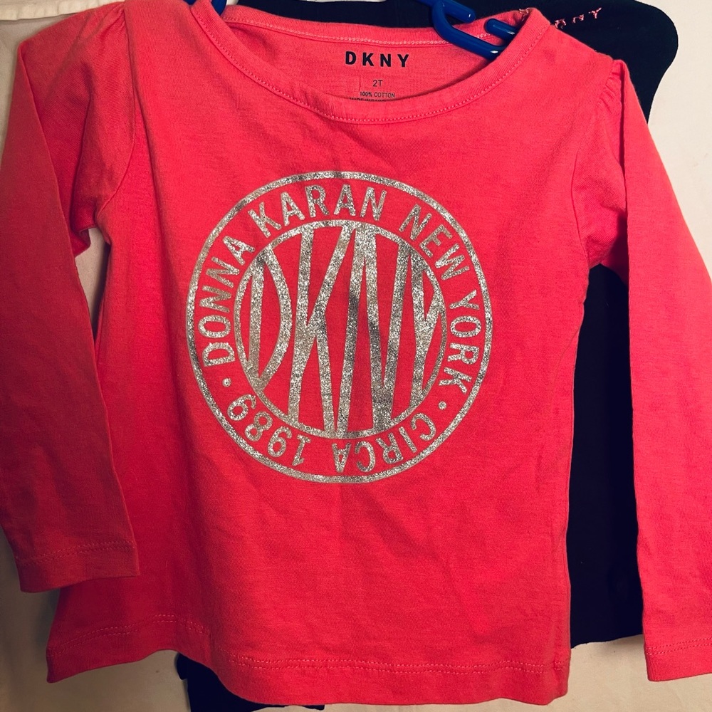 DKNY